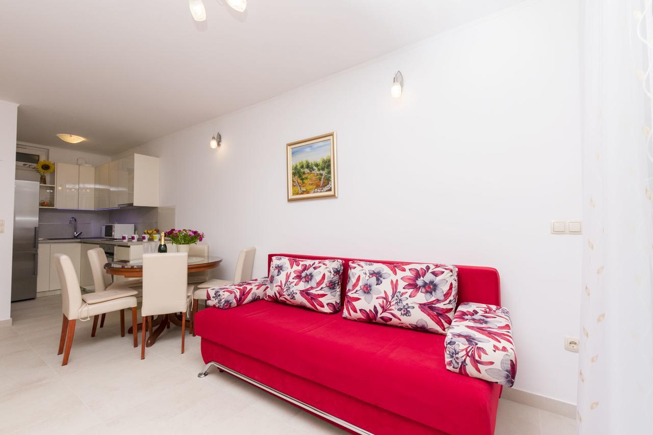 Apartment Ivanka Omiš Eksteriør bilde