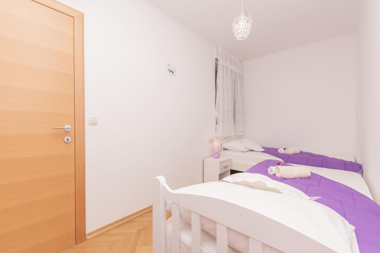 Apartment Ivanka Omiš Eksteriør bilde