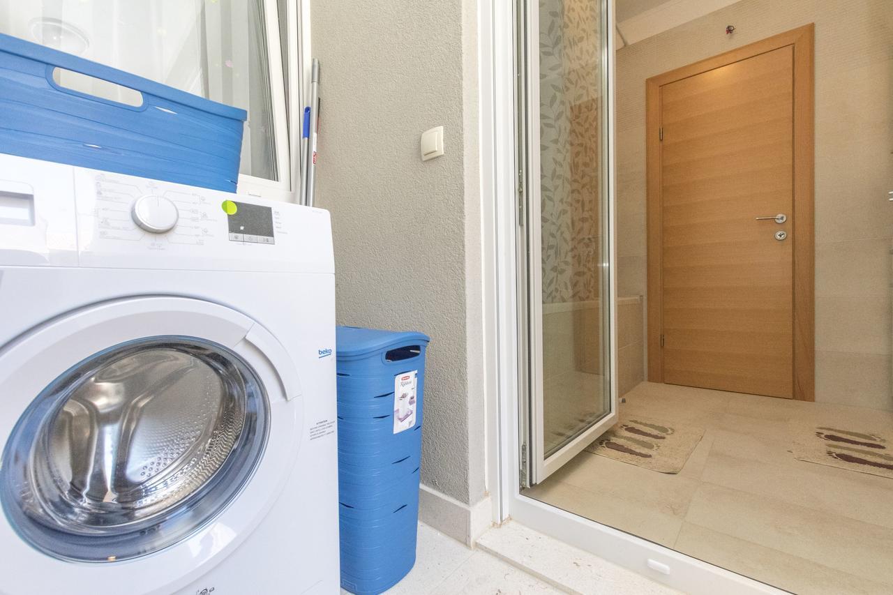 Apartment Ivanka Omiš Eksteriør bilde