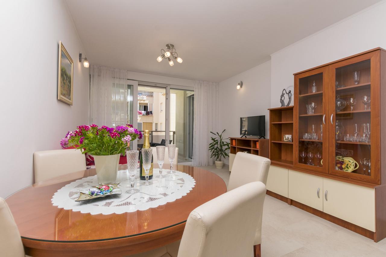 Apartment Ivanka Omiš Eksteriør bilde